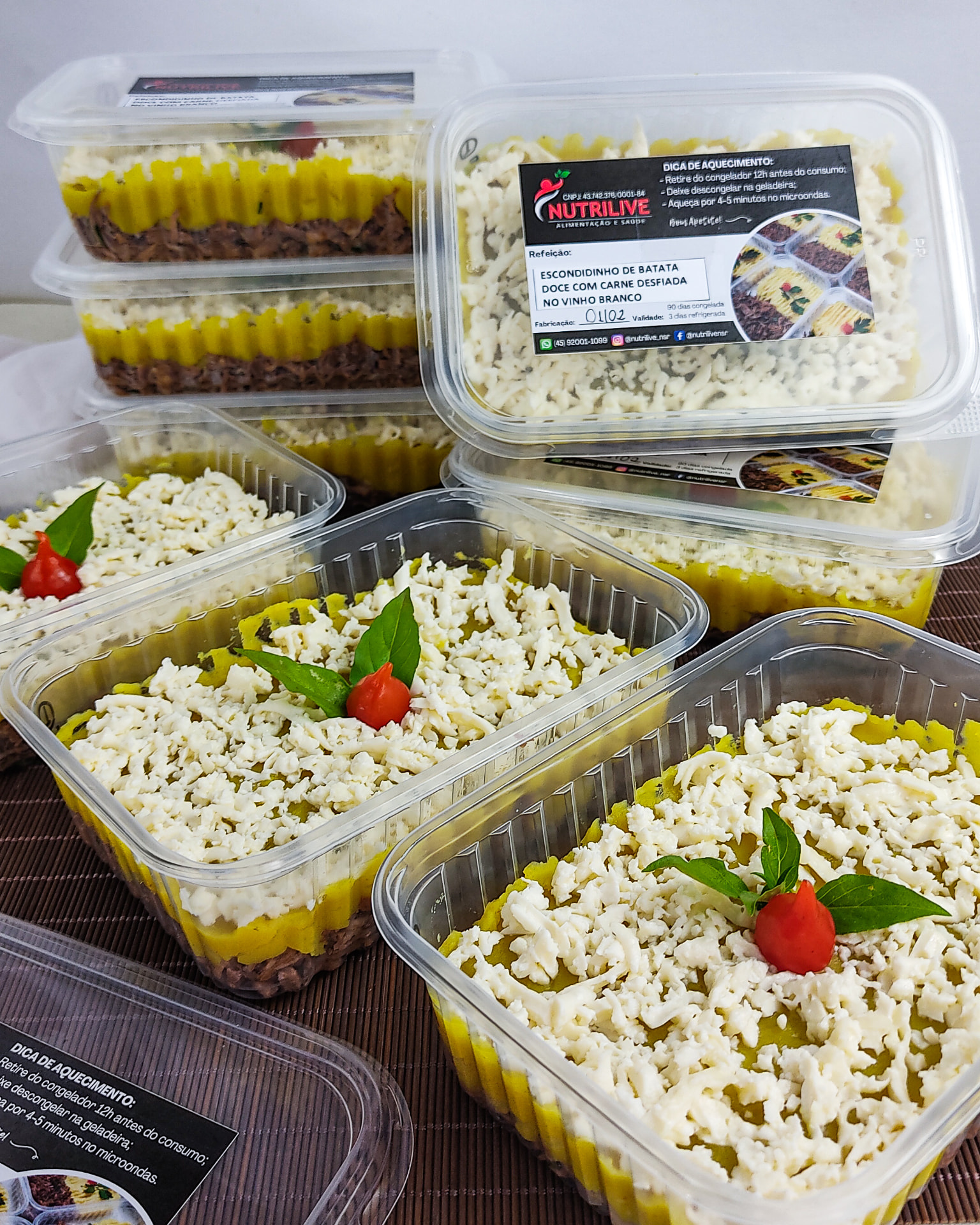 Marmita fit com arroz, feijão, legumes e frango
